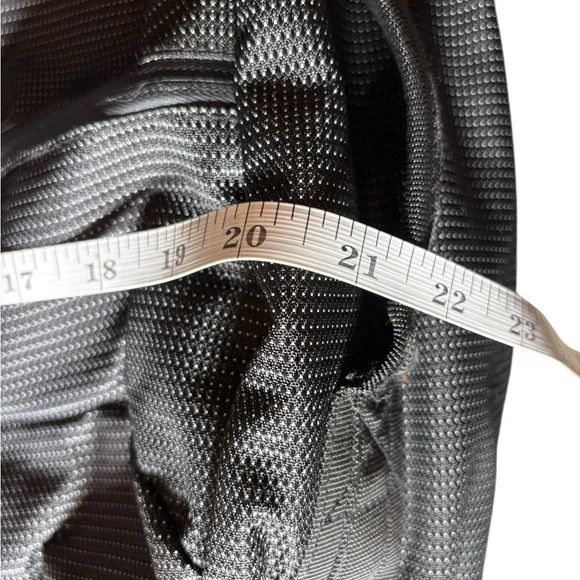 Thule Black Teal Men's Backpack Cycling Sports Outdoors Padded - Picture 10 of 13